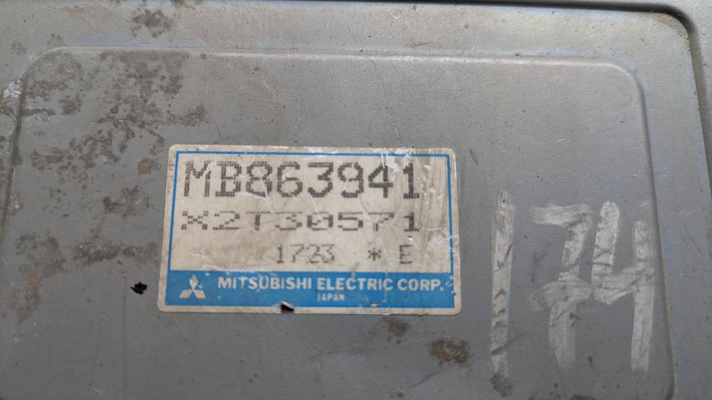 MB863941 БЛОК ABS Mitsubishi Pajero