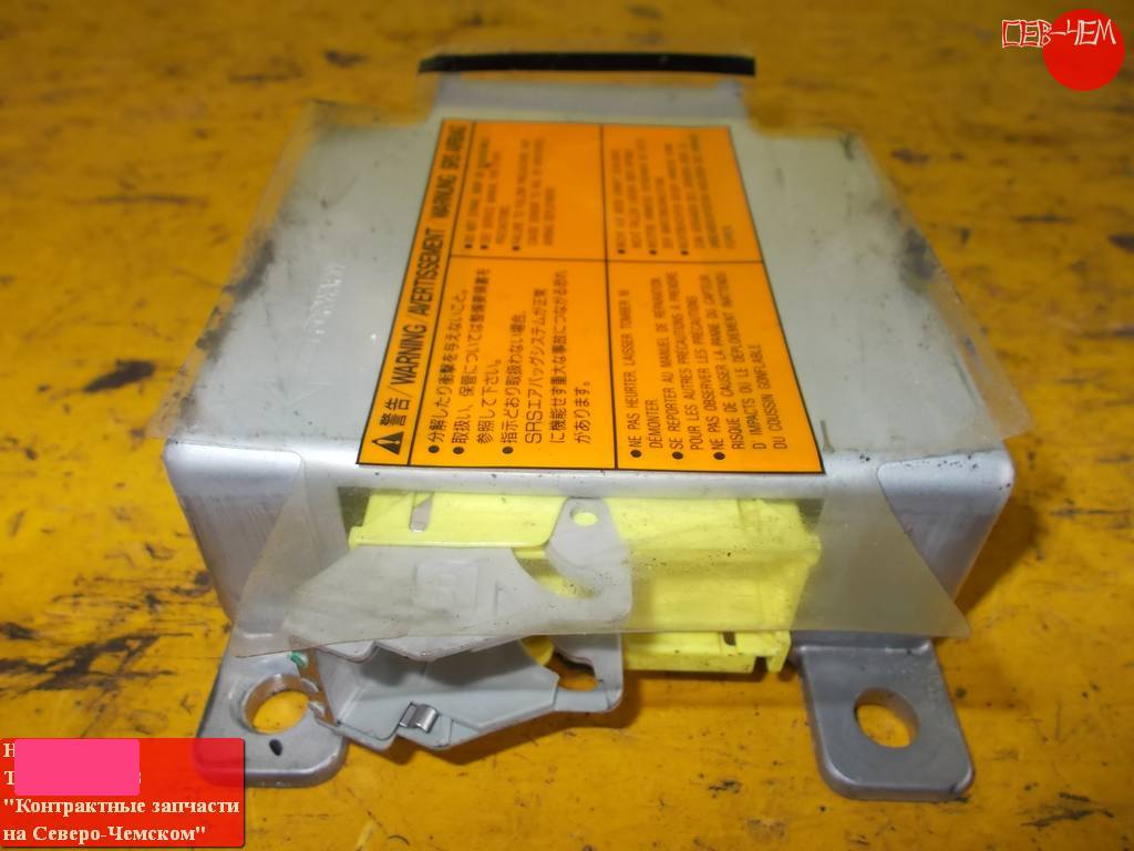 блок управления airbag Nissan Cefiro