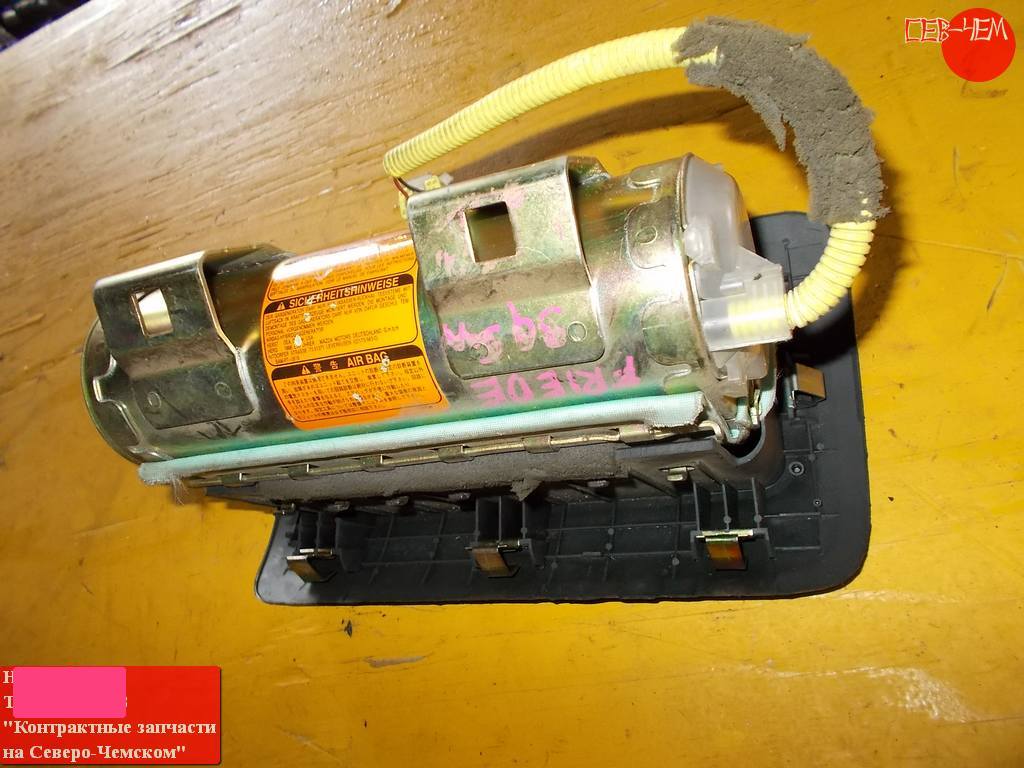 FRIENDEE SG5W НАКЛАДКА AIRBAG ПАССАЖ. ЗАРЯЖЕН.,ВМЯТИНЫ Mazda Bongo Friendee