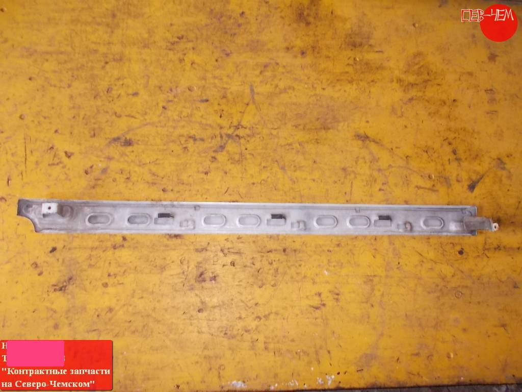 DELICA PA5W НАКЛАДКА НА КРЫЛО ЗАД.ПРАВАЯ Mitsubishi Delica
