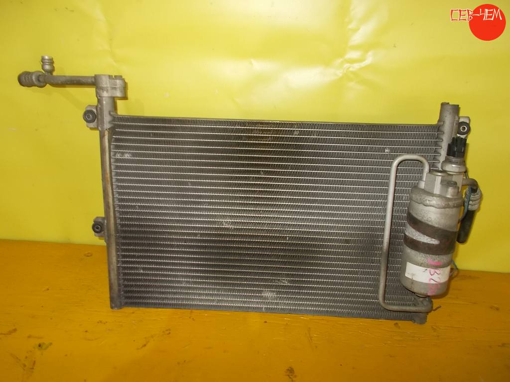 радиатор кондиционера Suzuki Jimny