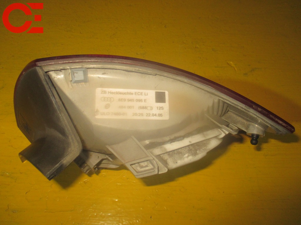AUDI A4 B7 СТОП ЛЕВЫЙ 8E9 945 095 E Audi A4