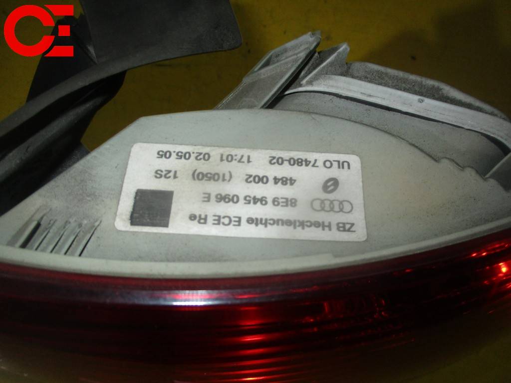 AUDI A4 B7 СТОП ПРАВЫЙ 8E9 945 096 E Audi A4