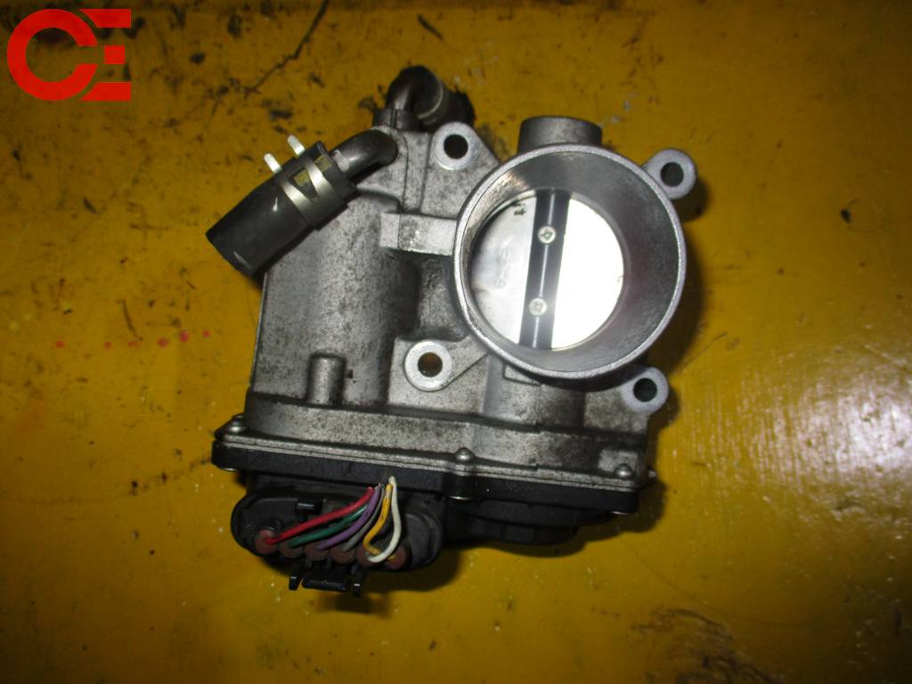 1NZ NCP110 ДРОССЕЛЬНАЯ ЗАСЛОНКА ЭЛ. Toyota ist