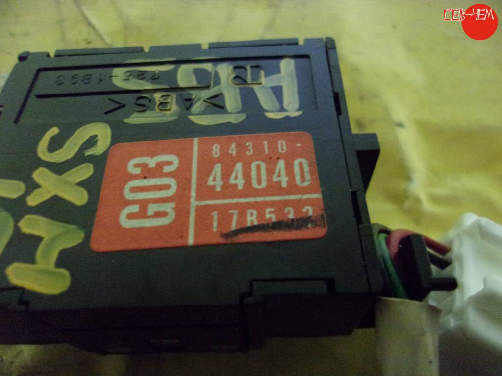 84310-44040 IPSUM SXM15 ПОДРУЛЕВОЙ БЛОК УПР. Toyota Ipsum