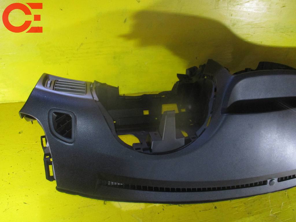 Салон Subaru Impreza