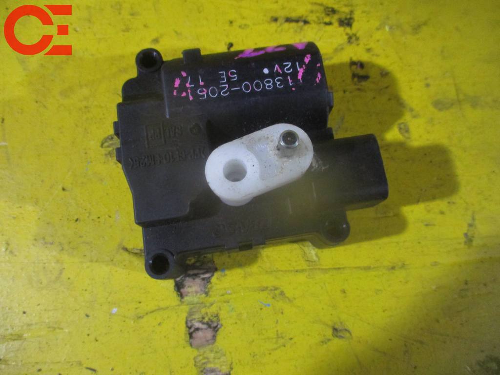 AVENSIS AZT250 13800-205 СЕРВОПРИВОД Toyota Avensis