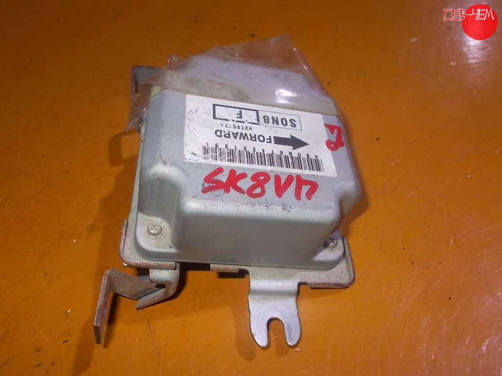 блок управления airbag Nissan Vanette