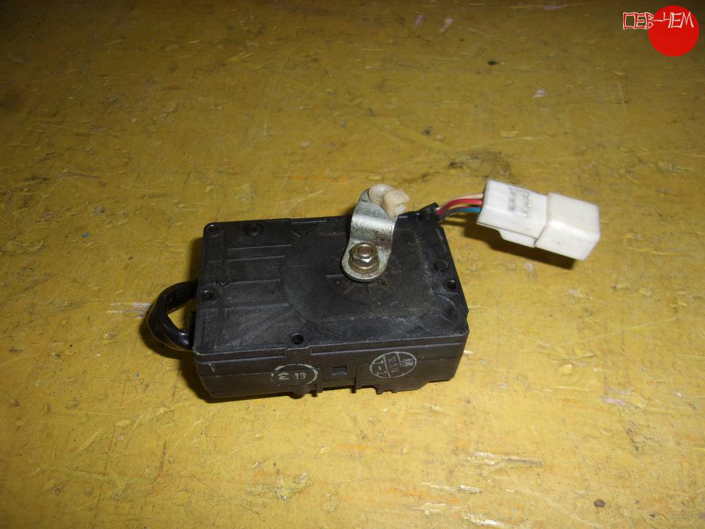 VISTA SV32 СЕРВОПРИВОД ПЕЧКИ 063700-2861 Toyota Vista