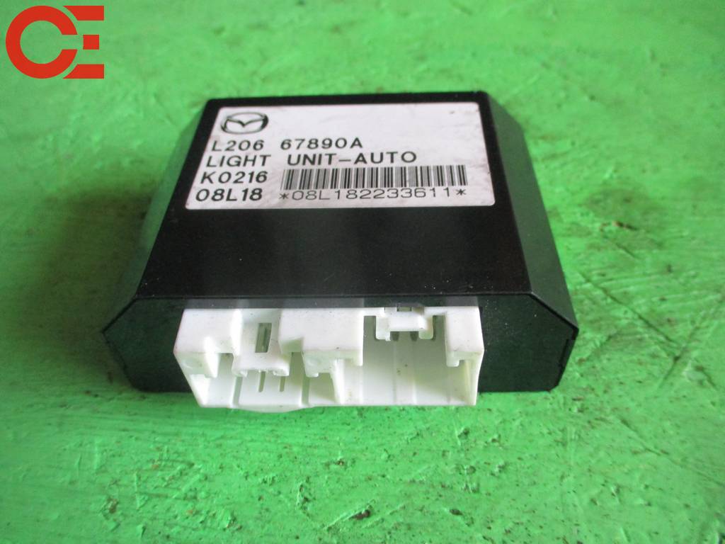 L206 67890A MPV LY3P БЛОК УПРАВЛЕНИЯ1 Mazda MPV
