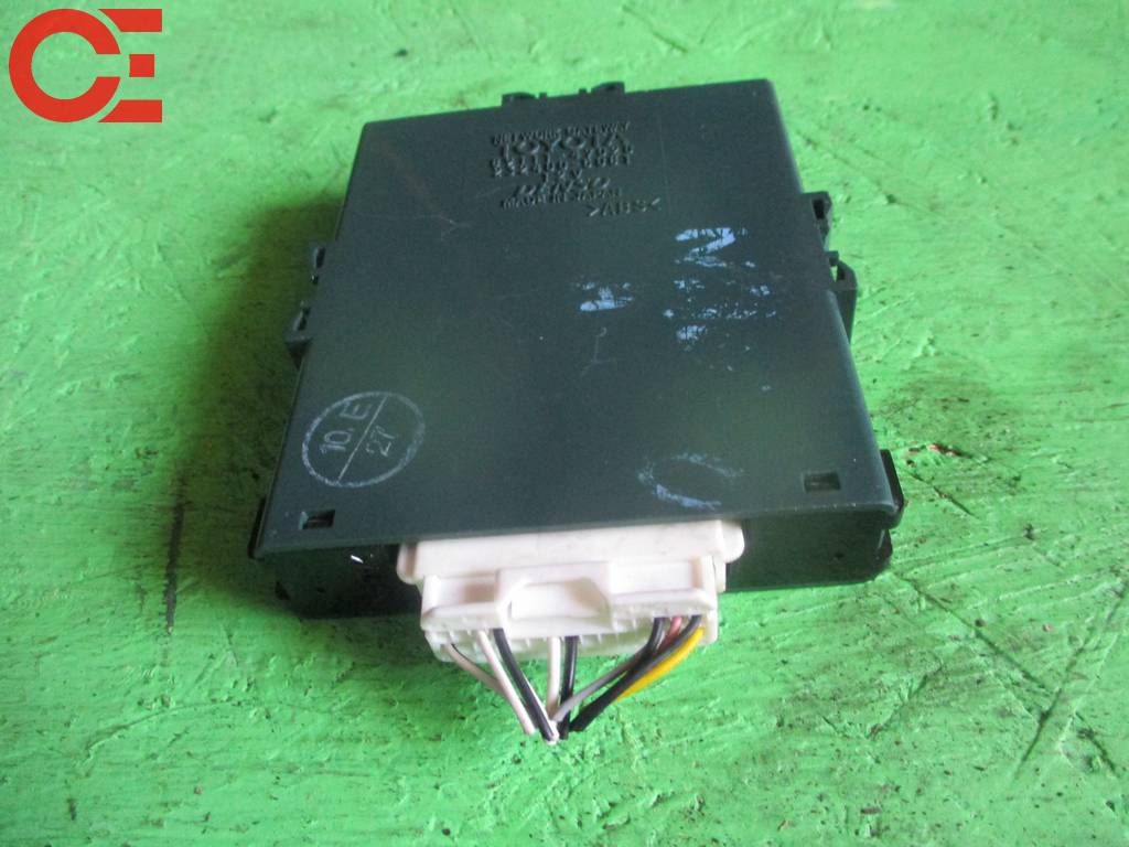 89111-47020 PRIUS NHW20 БЛОК УПРАВЛЕНИЯ Toyota Prius