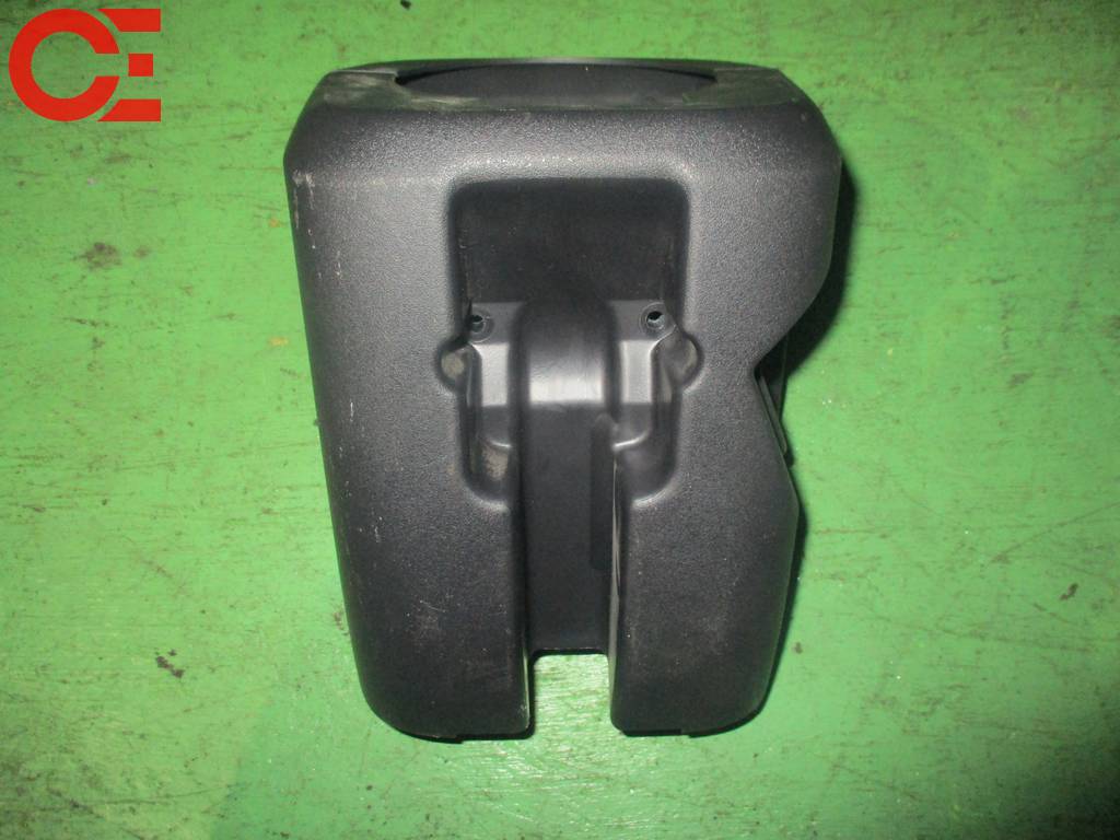 GRANDIS NA4W КОЖУХ РУЛЕВОЙ КОЛОНКИ Mitsubishi Grandis