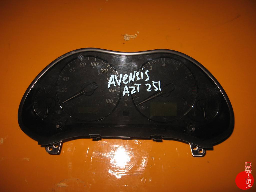AVENSIS AZT251 ЩИТОК ПРИБОРОВ 83800-05A10-C Toyota Avensis