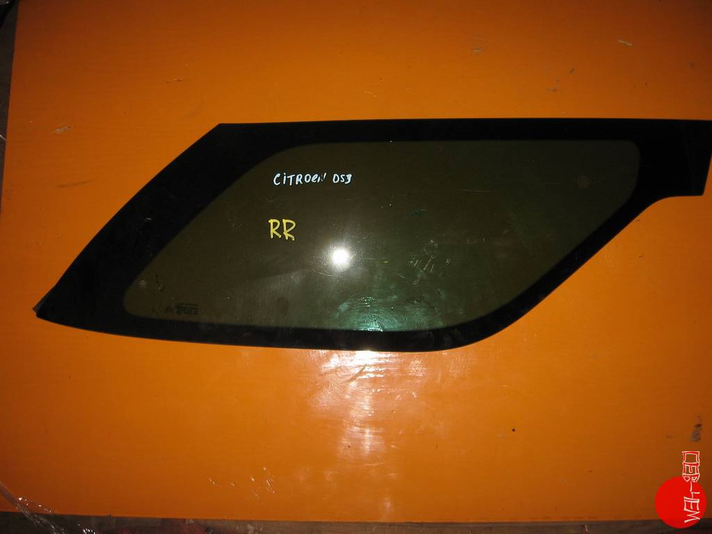 стекло багажника Citroen Ds3