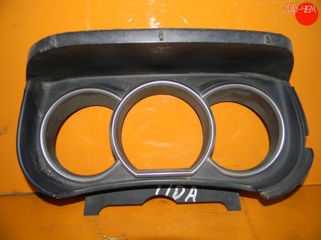 консоли панели приборов Nissan Tiida