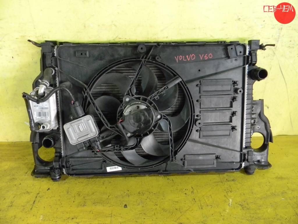 радиатор основной Volvo V60