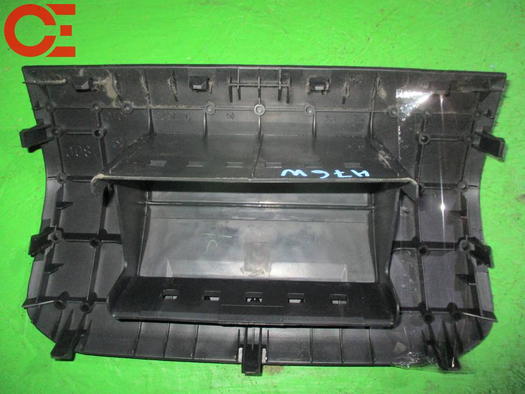 Салон Mitsubishi Pajero iO