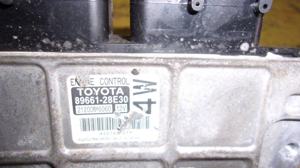 89661-28E30 БЛОК УПР. Toyota Noah