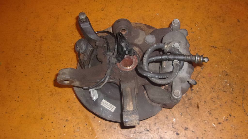 SERENA PC24 СТУПИЦА ПЕРЕДНЯЯ ПРАВАЯ ABS, в сборе Nissan Serena