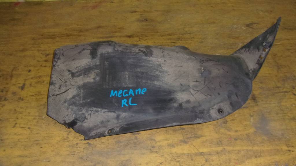 подкрылок Renault Megane
