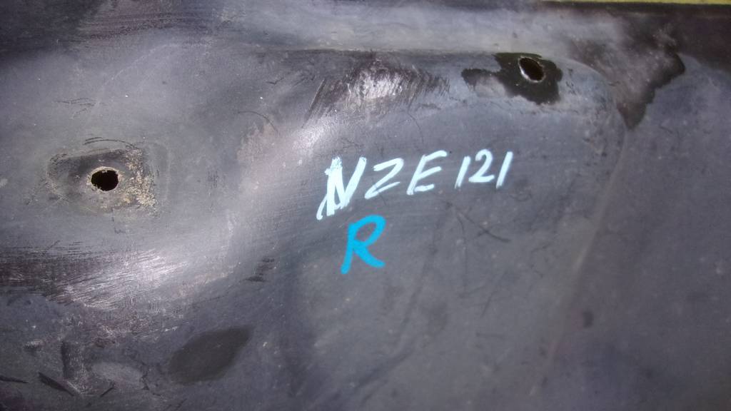 FIELDER NZE121 ЗАЩИТА ДВС ПРАВАЯ 51441-12190 Toyota Corolla Fielder