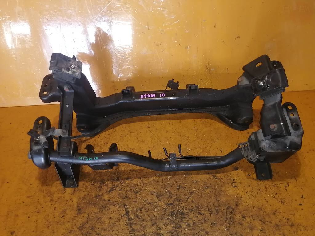 балка Mitsubishi Pajero iO