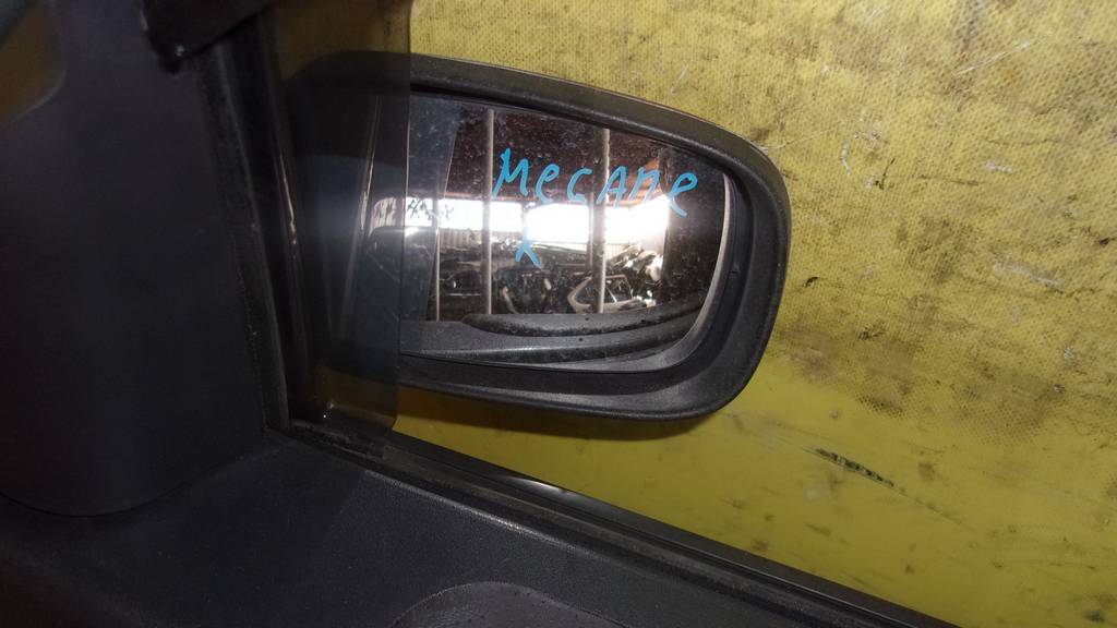 зеркало Renault Megane