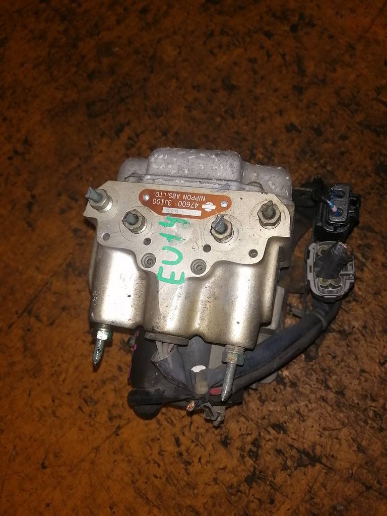 BLUEBIRD EU14 БЛОК ABS 47600 6J100 Nissan Bluebird