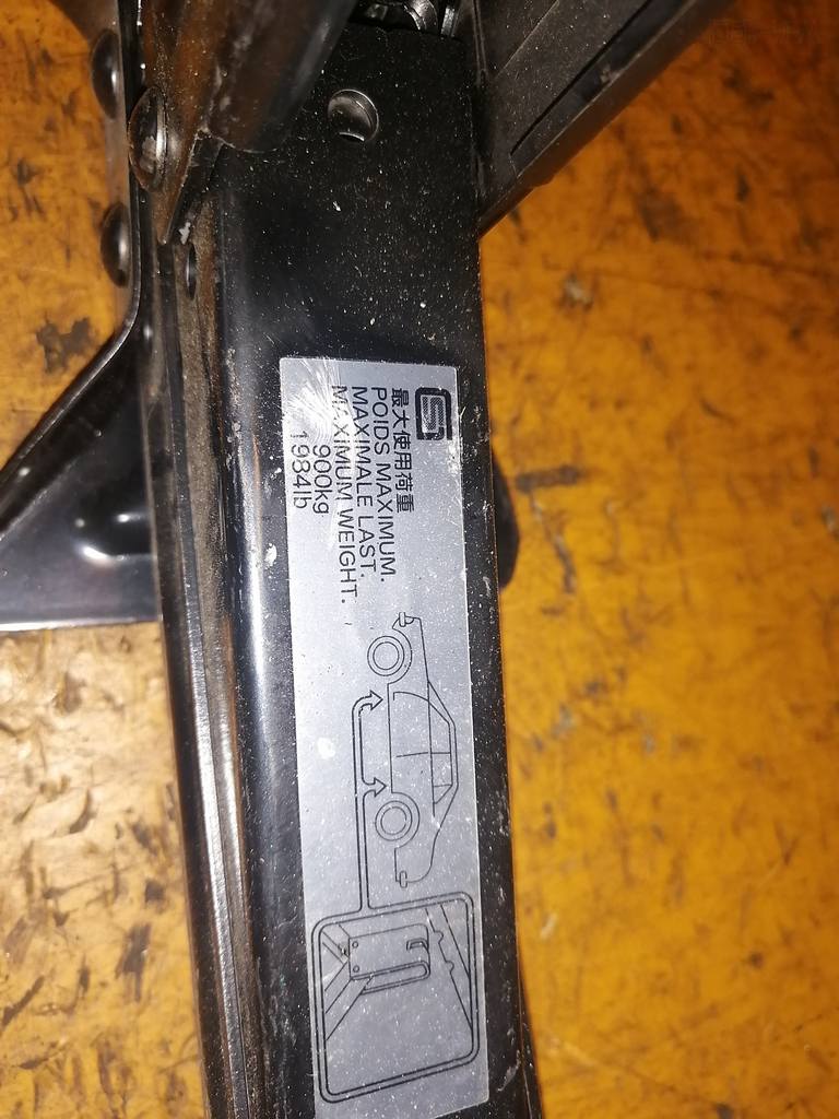 PAJERO IO H76W ДОМКРАТ 900 kg Mitsubishi Pajero iO