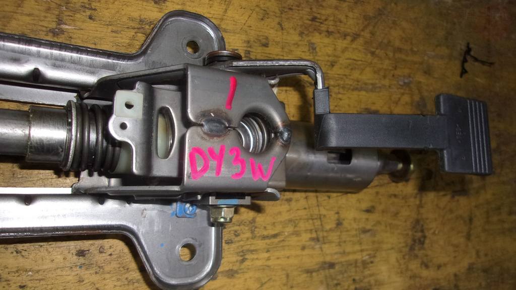 DEMIO DY3W РУЛЕВАЯ КОЛОНКА Mazda Demio