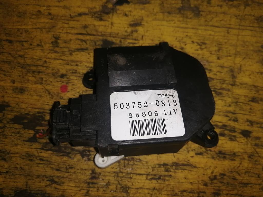 TIIDA C11 СЕРВОПРИВОД ЗАСЛОНОК ПЕЧКИ 503752-0813 Nissan Tiida