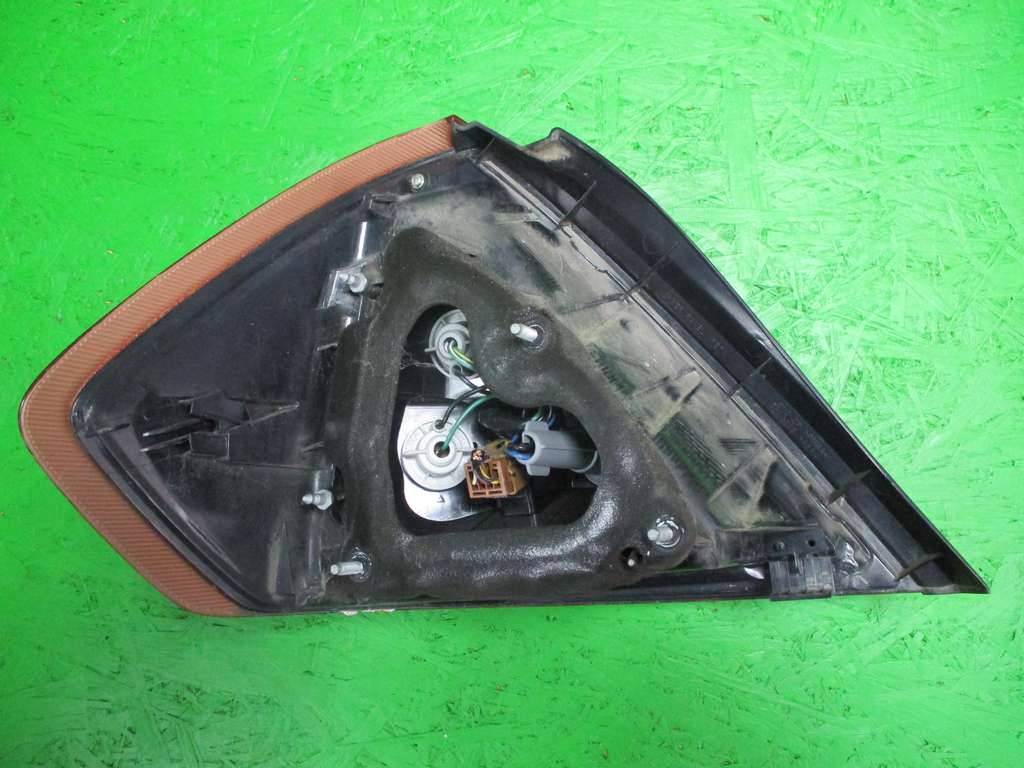 TIIDA LATIO SC11 СТОП ПРАВЫЙ 4088 
Фонарь Nissan Tiida Latio