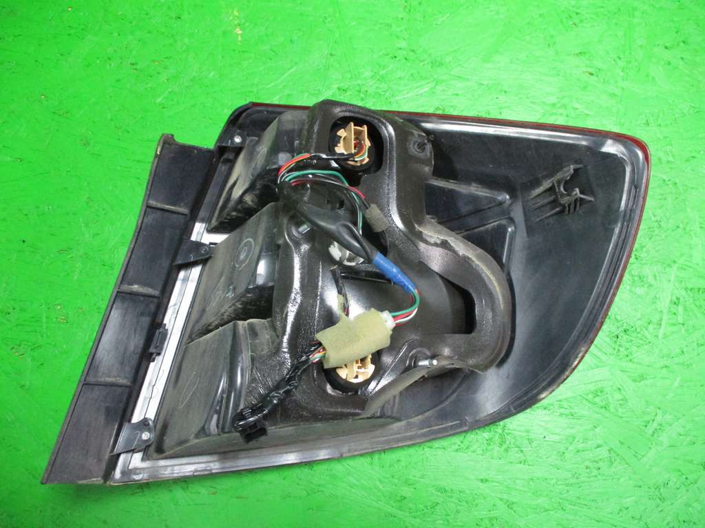 SX4 YC11S СТОП ЛЕВЫЙ 220-59158 
Фонарь Suzuki SX4