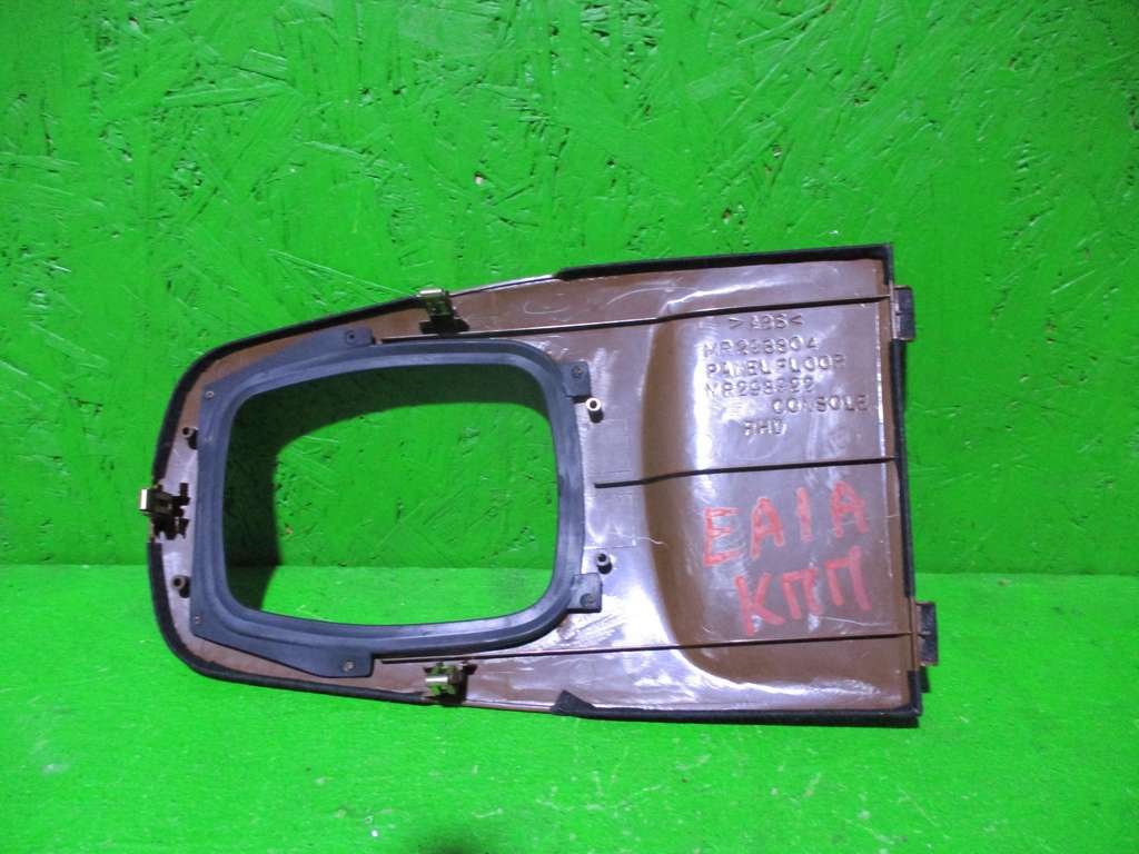 GALANT EA1A КОНСОЛЬ КПП MR298804 Mitsubishi Galant