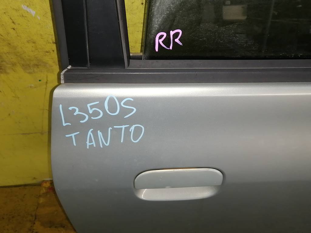 TANTO L350S ДВЕРЬ ЗАДНЯЯ ПРАВАЯ Daihatsu Tanto