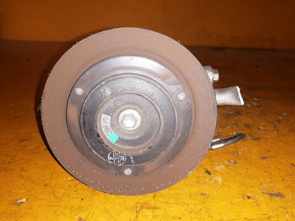KF КОМПРЕССОР КОНДИЦИОНЕРА 447260 5601 Daihatsu Esse