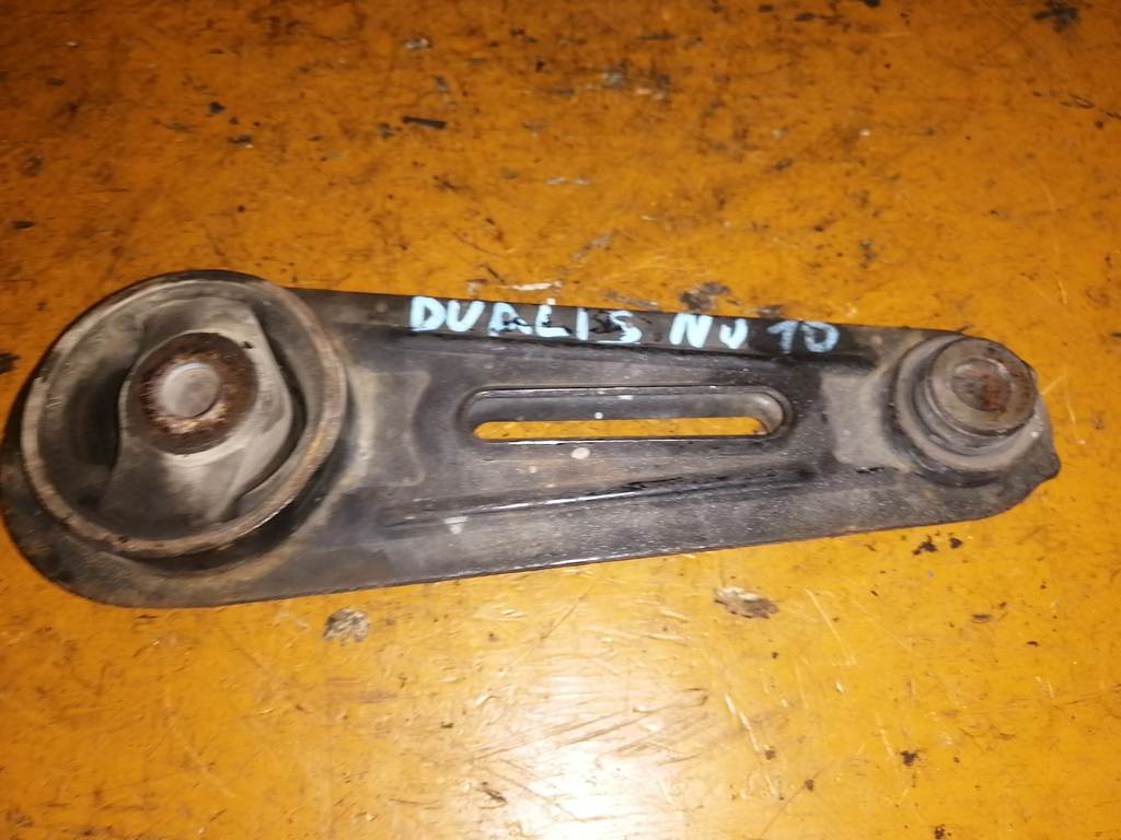 подушка двигателя Nissan Dualis