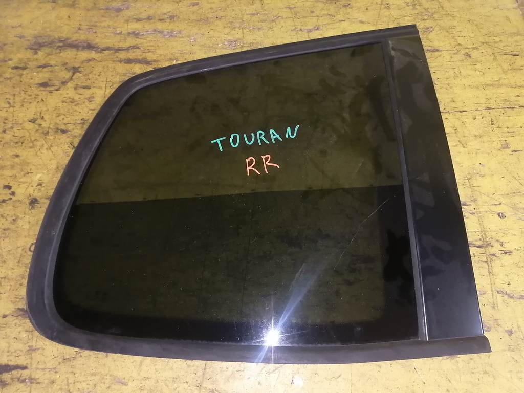 стекло багажника Volkswagen Touran