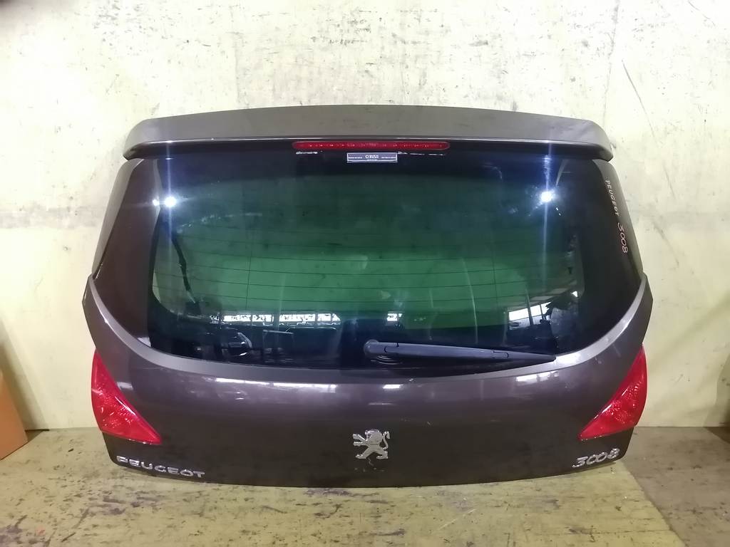 дверь 5-я Peugeot 3008