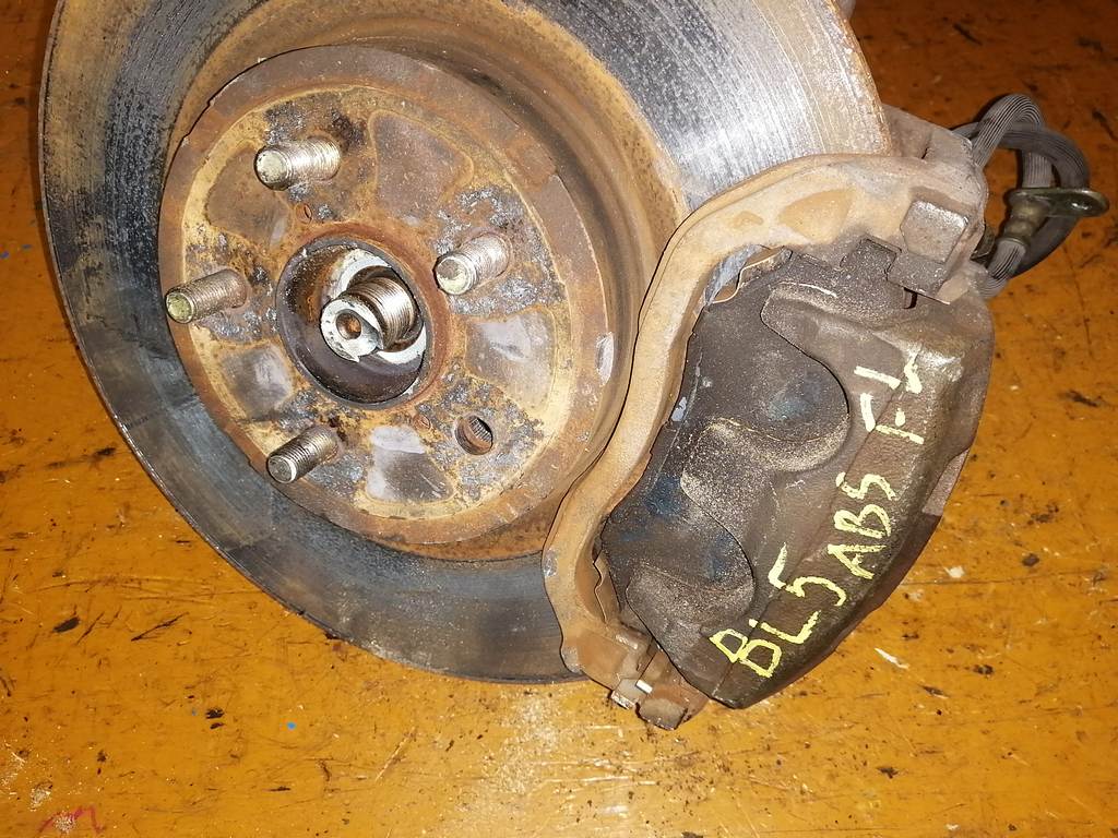 LEGACY B4 BL5 СТУПИЦА ПЕРЕДНЯЯ ЛЕВАЯ ABS+ПРИВОД (ДЕФЕКТ) Subaru Legacy