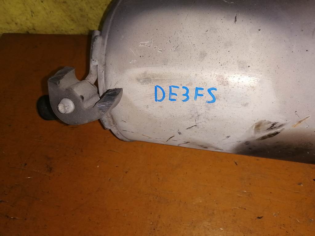 DEMIO DE3FS БОЧКА ГЛУШИТЕЛЯ Mazda Demio
