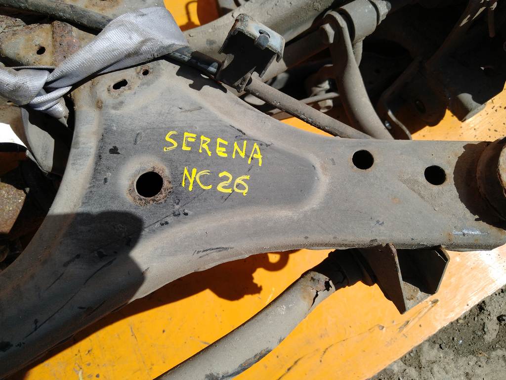 SERENA NC26 БАЛКА ЗАДНЯЯ В СБОРЕ Nissan Serena