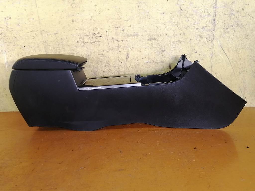 Салон Mazda Atenza