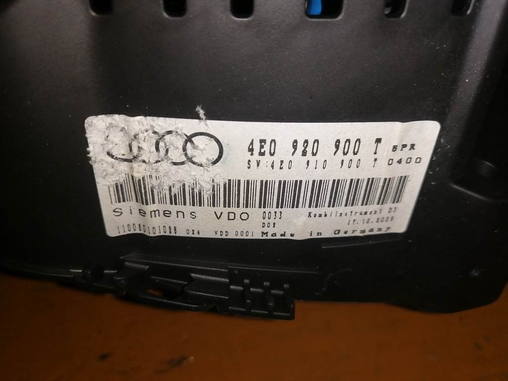Салон Audi A8