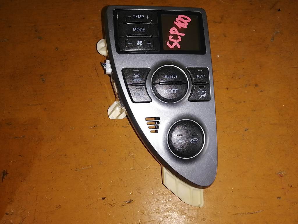 климат-контроль Toyota Ractis