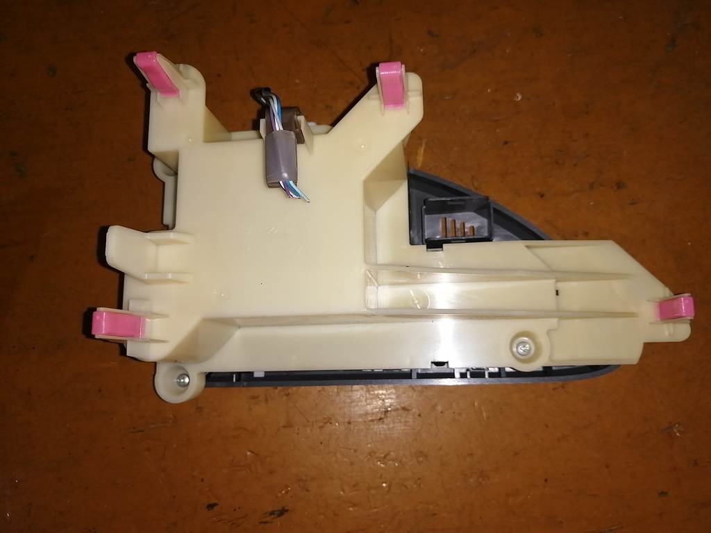 RACTIS SCP100 КЛИМАТ-КОНТРОЛЬ Toyota Ractis