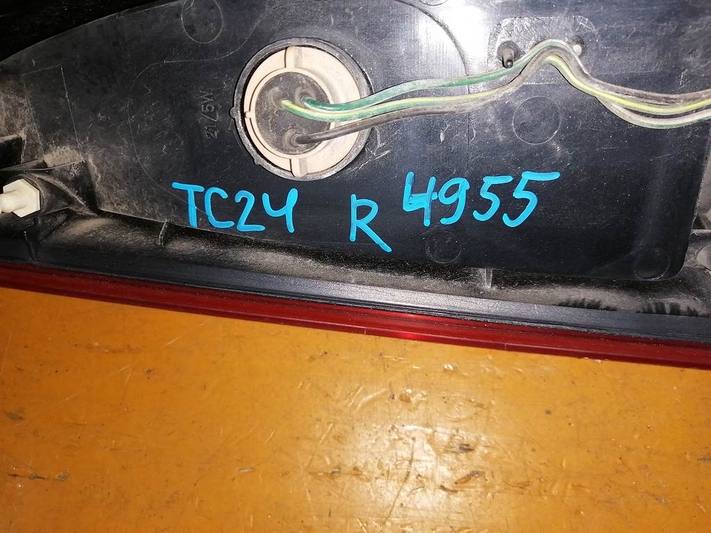 SERENA TC24 СТОП ПРАВЫЙ 4955 
Фонарь Nissan Serena