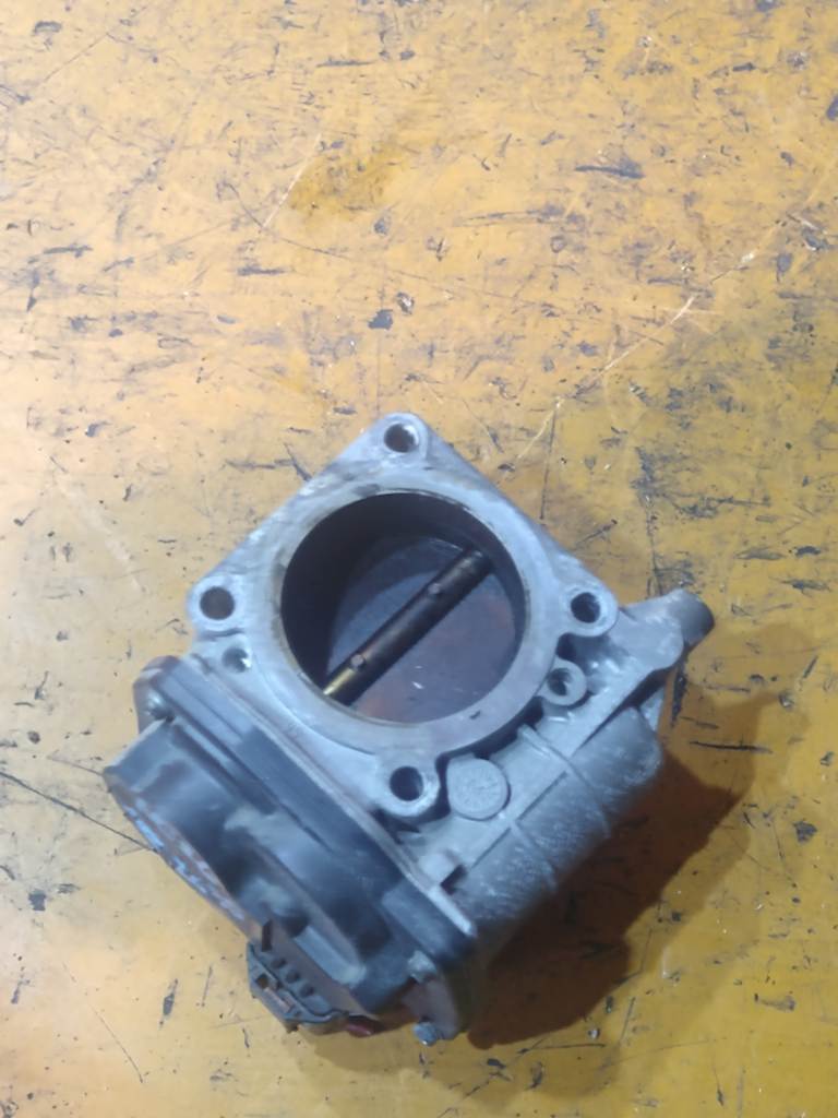 MR20DD ДРОССЕЛЬНАЯ ЗАСЛОНКА Nissan Serena