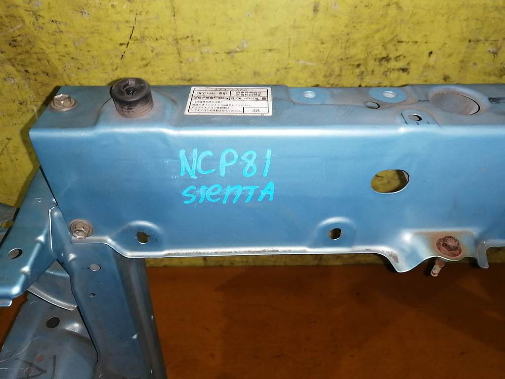 SIENTA NCP81 РАМКА РАДИАТОРА Toyota Sienta
