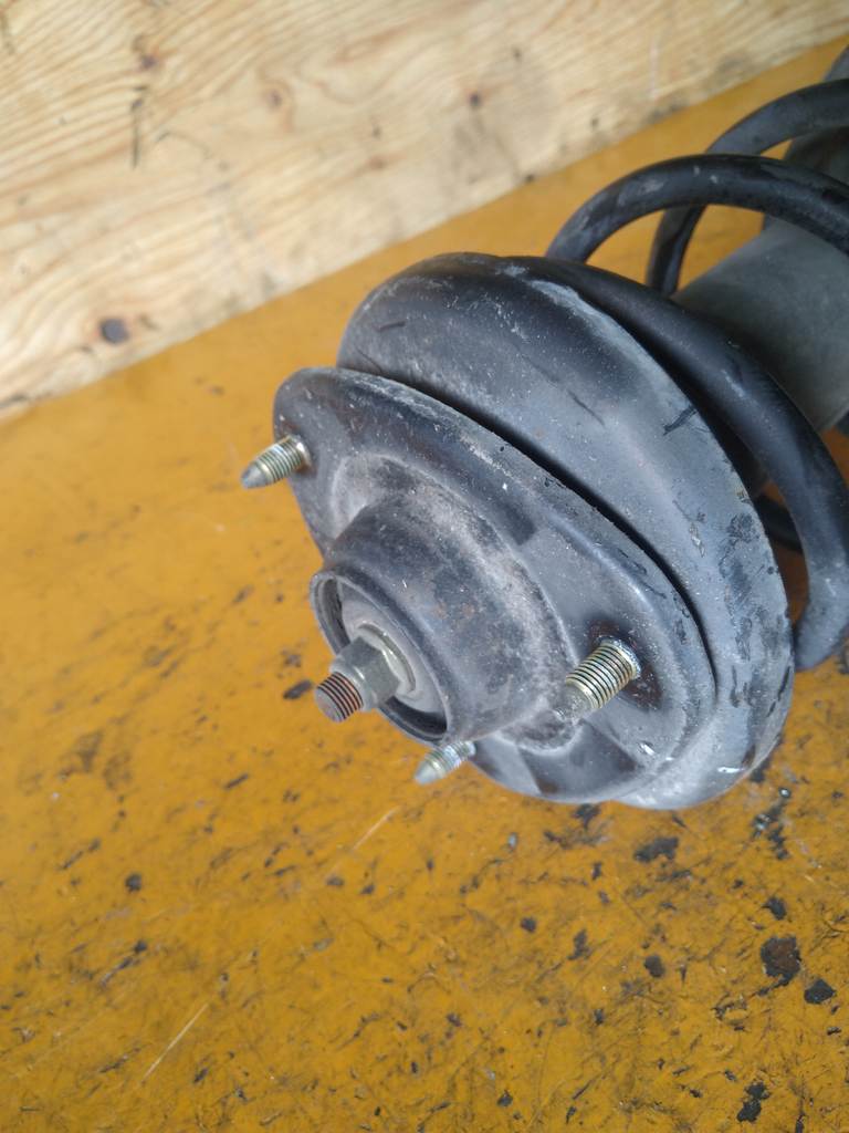 STEPWGN RF5 СТОЙКА ПЕРЕДНЯЯ ПРАВАЯ Honda Stepwgn
